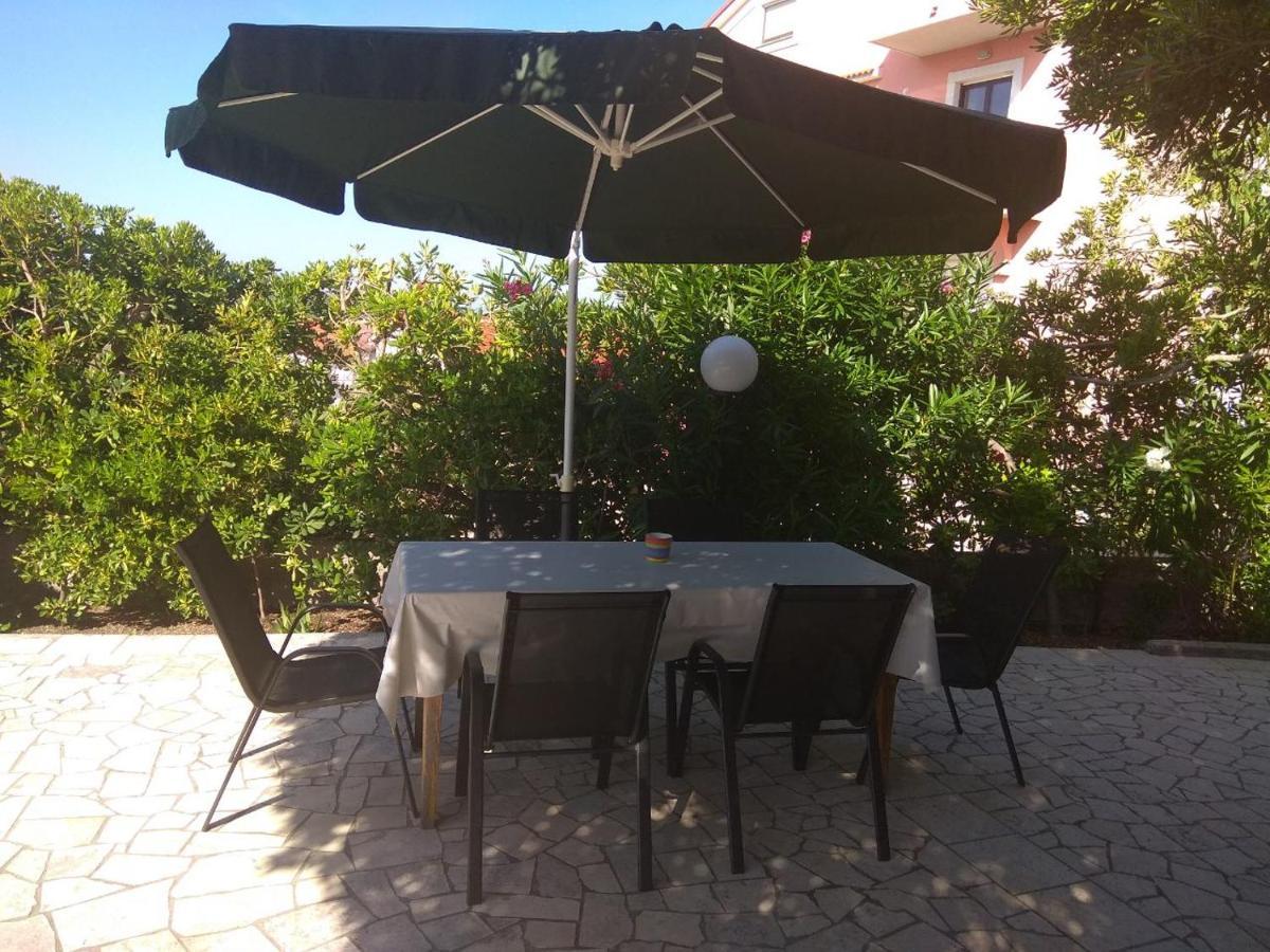 Apartmani Andela I Mladen Debelic راب المظهر الخارجي الصورة