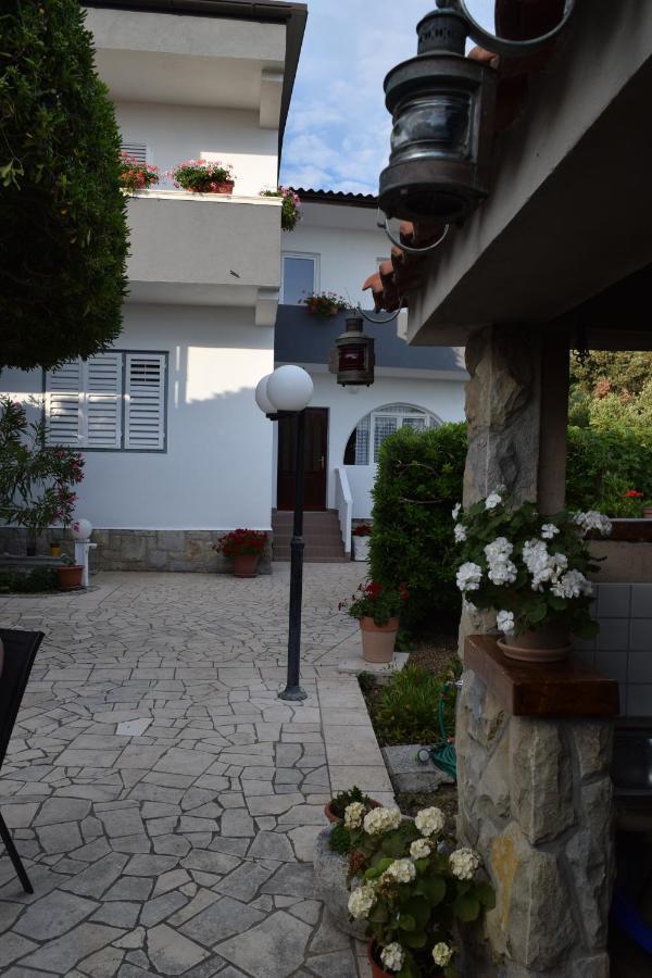 Apartmani Andela I Mladen Debelic راب المظهر الخارجي الصورة