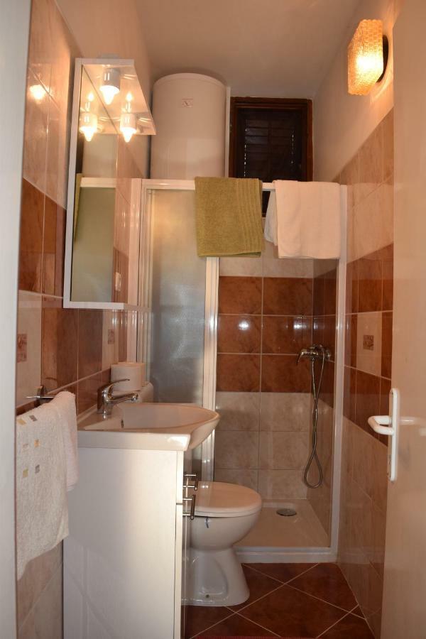 Apartmani Andela I Mladen Debelic راب المظهر الخارجي الصورة